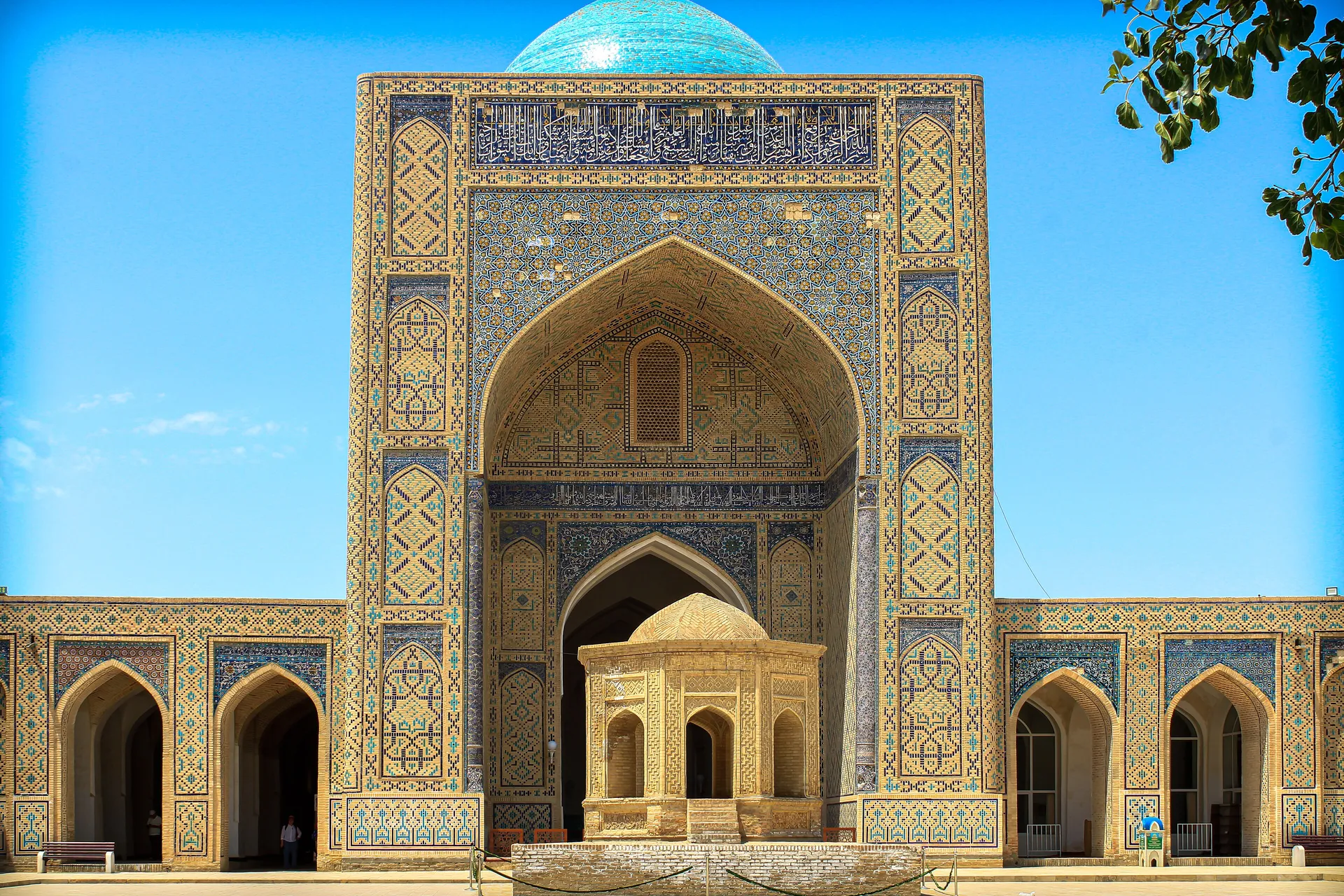 The vast courtyard of the Kalyan Mosque in Bukhara, completed in 1514, with the small octagonal pavilion at its centre. It can hold about 10,000 worshippers.
