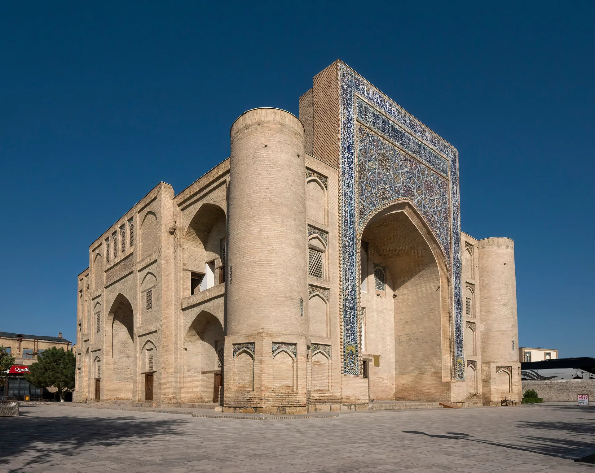The Sufi lodge built in 1620 by Nadir Divan-Begi, vizier of Imam Quli Khan, on the western side of Lyabi-hauz.
