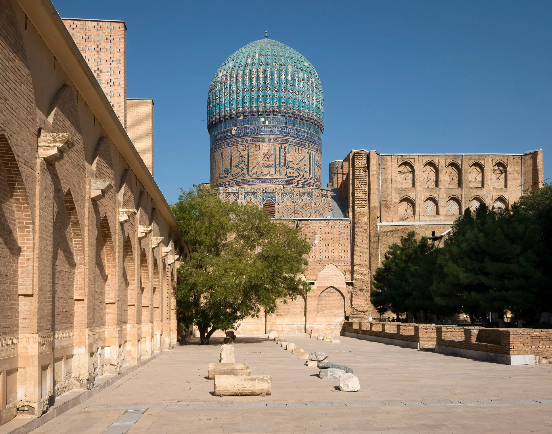 Architecture & Cities — Three thousand years of building